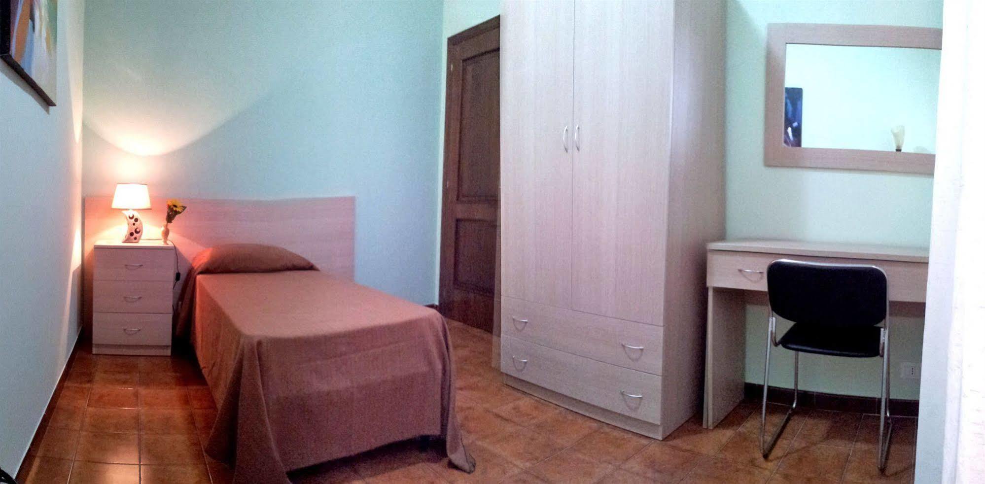 Cassiodoro Rooms Affittacamere Catanzaro Exterior foto